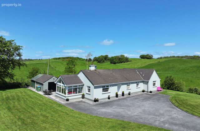 Gortnamuckla, Skibbereen, Co. Cork - Click to view photos