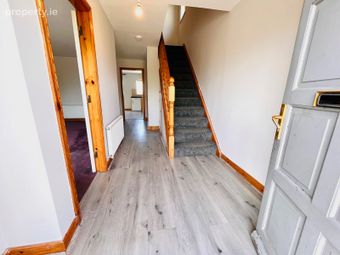 70 Rockview, Deerpark Road, Cashel, Co. Tipperary - Image 5