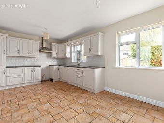 132 The Meadow, Petitswood Manor, Mullingar, Co. Westmeath - Image 2