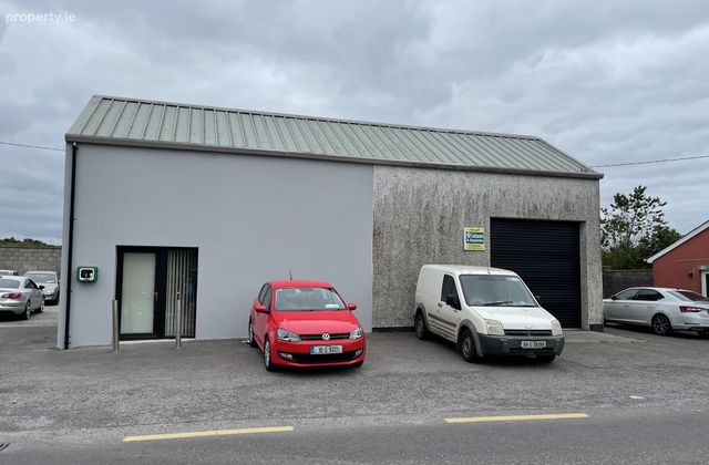 Clubhouse, Dunmanway, Co. Cork - Click to view photos