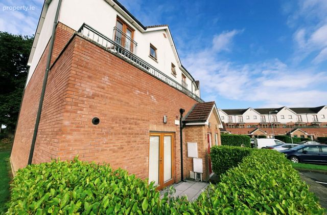 Summerseat Green, Summerseat, Clonee, Co. Meath - Click to view photos