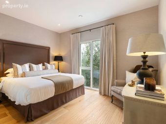 2 Bed, Blackrock, Co. Dublin - Image 3