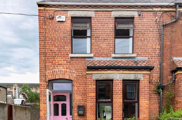 7 Almeida Avenue, Dublin 8, Kilmainham, Dublin 8 - Click to view photos