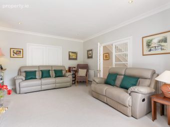 36 Holmwood, Cabinteely, Dublin 18, Cabinteely, Dublin 18 - Image 2