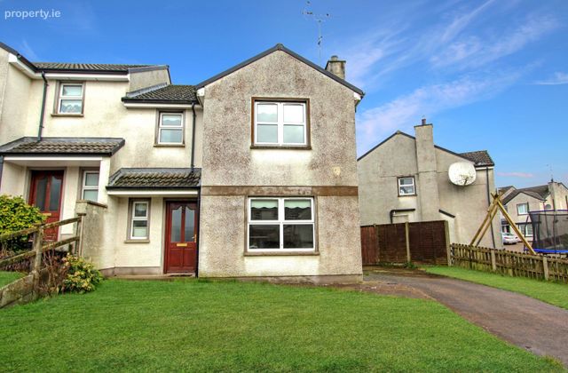 27 Wylie's Hill, Ballybay, Co. Monaghan - Click to view photos