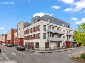 33 Clearwater Court North, Royal Canal Park, Ashtown, Dublin 15, Royal Canal Park, Dublin 15