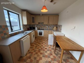 4 Mulcair Court, Limerick, Co. Limerick, Newport, Co. Tipperary - Image 3