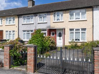 32 Dunsink Avenue, Finglas West, Dublin 11, Co. Dublin, Finglas, Dublin 11 - Image 2