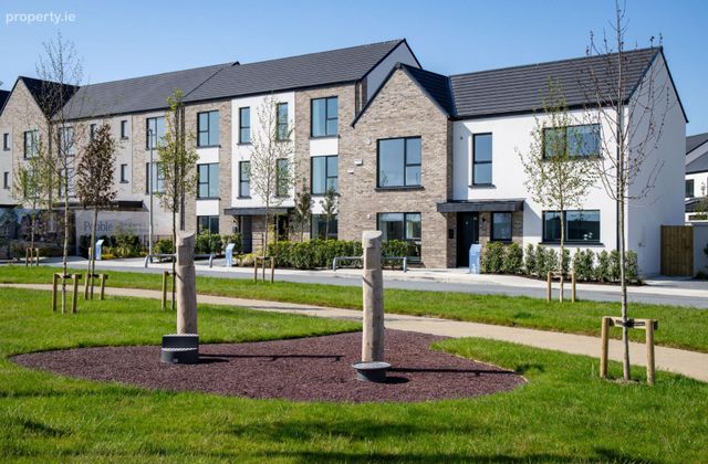 Pebble Cove, Portmarnock, Co. Dublin - Click to view photos