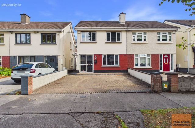 29 Oakview Avenue, Hartstown, Dublin 15 - Click to view photos