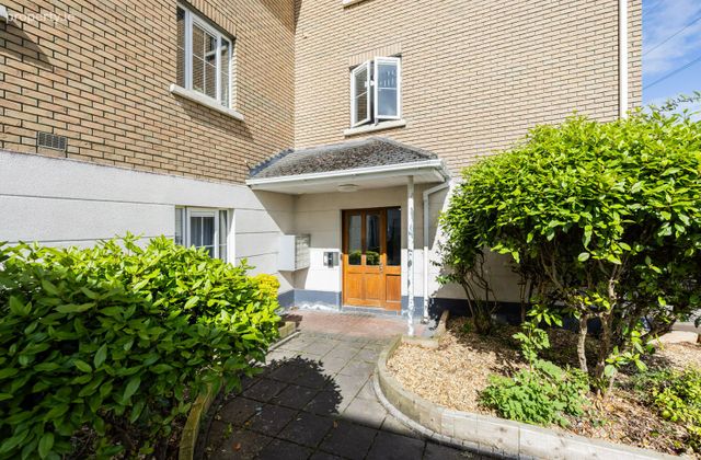 1 Bellgree Hall, Dublin 15, Tyrrelstown, Dublin 15 - Click to view photos