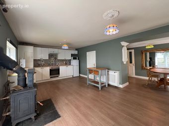Lisbride Lodge, Carrowroe, Ballymurray, Co. Roscommon - Image 4