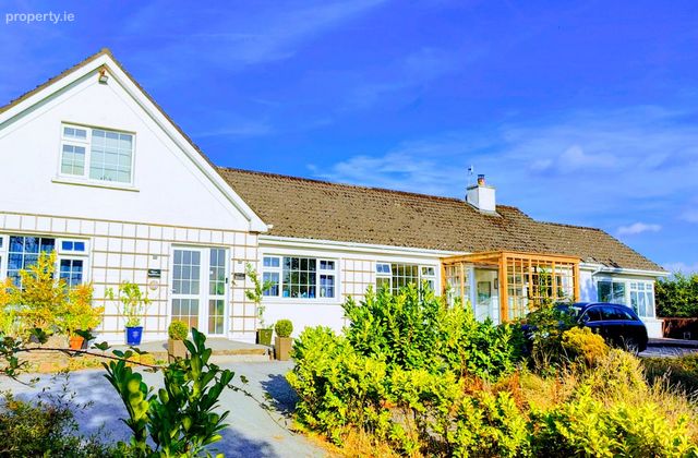 Happy Hill, Ballydaniel, Lackaroe, Inch, Co. Cork - Click to view photos