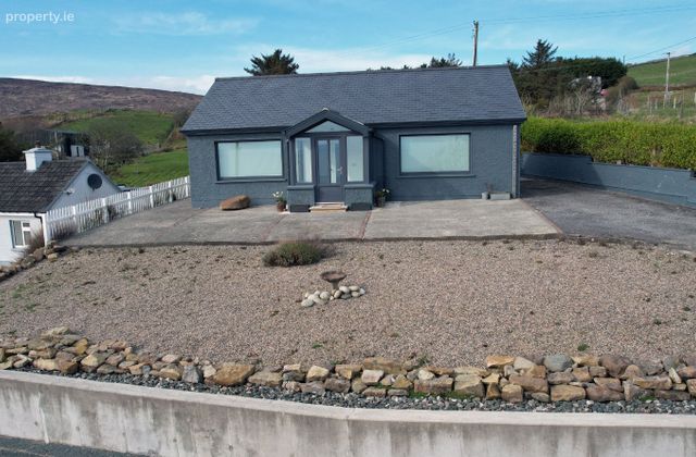 Shalwy Cottage, Kilcar, Donegal, Kilcar, Co. Donegal - Click to view photos