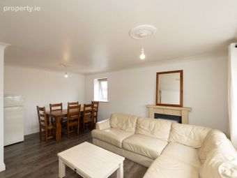 Apartment 16, Whitehall Square, Walkinstown, Dublin 12 - Image 3