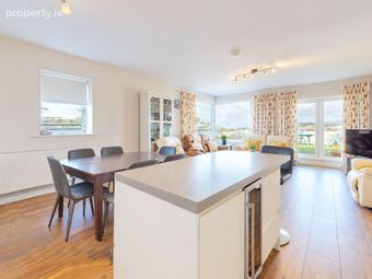 96 Station Court, Gorey, Co. Wexford - Image 2