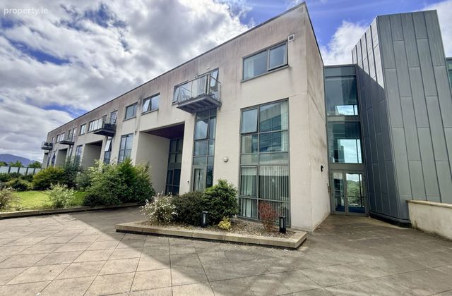 7 The Reeks Gateway, Tralee Road, Killarney, Co. Kerry - Click to view photos