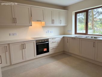 19 Carraig Naofa, Durrus, Durrus, Co. Cork - Image 5
