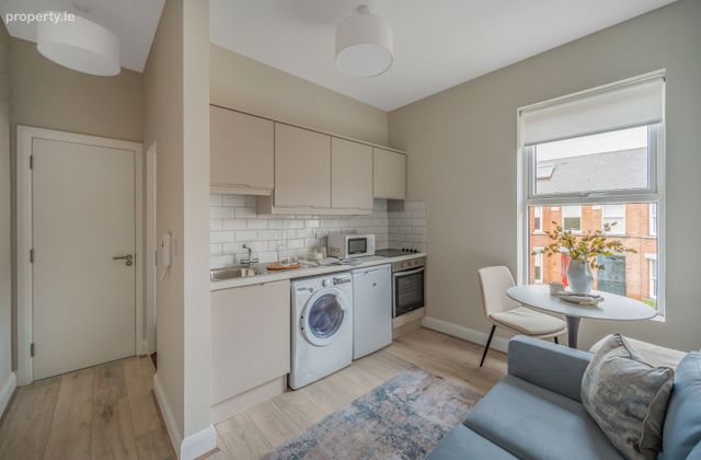 Apartment 1, 17 Mountshannon Road, Dublin 8, Rialto, Dublin 8 - Click to view photos