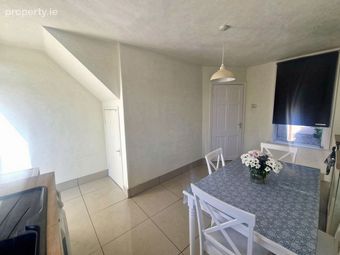 60 Saint Anne's Park, Turners Cross, Co. Cork - Image 2
