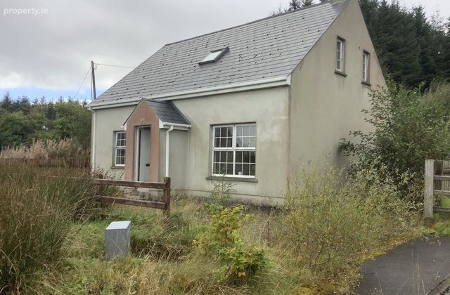 The Pines, Churchill, Co. Donegal - Click to view photos