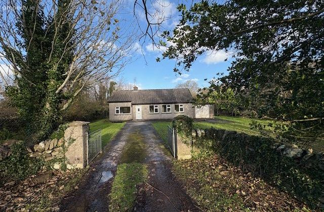 The Bungalow, Streamstown, Westport, Co. Mayo - Click to view photos