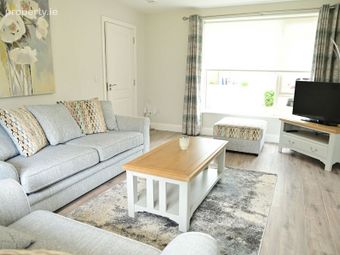 33 D&uacute;n Rioga Crescent, Dunshaughlin, Drumree, Co. Meath - Image 3