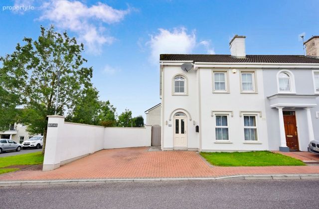 37 Sundays Well, Lisloose, Tralee, Co. Kerry - Click to view photos