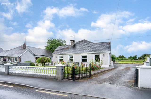 120 Woodlands, Castledermot, Co. Kildare, Castledermot, Co. Kildare - Click to view photos