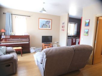 43 Park Grange, Grangerath, Drogheda, Co. Meath - Image 3