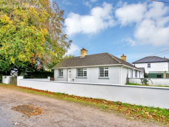 Whitesland, Residence & 2 No. Apartment Units, Rathbride Road, Kildare Town, Co. Kildare, Kildare, Co. Kildare