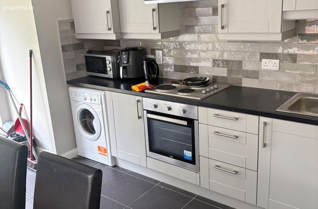 23 Linnetfields Park, Castaheany, Dublin 15, Ongar, Dublin 15 - Click to view photos