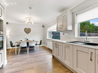 31 Inis F&aacute;il (converted Garage), Oldbawn, Dublin 24 - Image 5