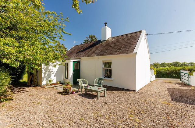 Ballybrusa, Grange, Grange, Co. Waterford - Click to view photos
