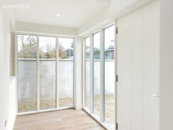 Jura, 47 St Fintan's Villas, Blackrock, Co Dublin, Blackrock, Co. Dublin - Image 4
