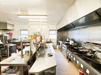 1st Floor, The Old House Pub, The Square, Sixmilebridge, Co. Clare - Image 5