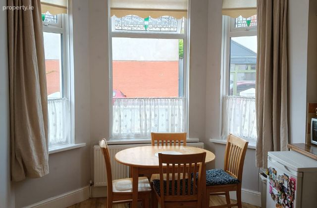 Iona Crescent, Dublin 9, Drumcondra, Dublin 9 - Click to view photos