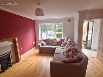 4 Esker Pines, Lucan, Co. Dublin