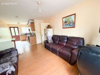 4 Maryville, Bank Place, Cashel, Co. Tipperary - Image 3