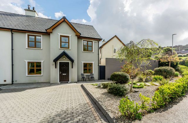 11 &Aacute;rd Na Greine, Seskin, Bantry, Co. Cork - Click to view photos