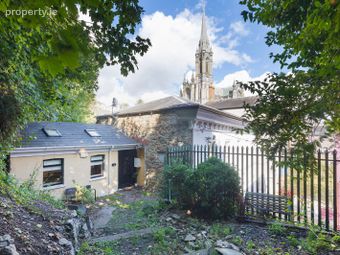 Crescent Lodge, The Crescent, Spy Hill, Cobh, Co. Cork - Image 2