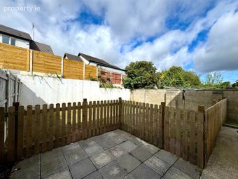 10 Glencarra Grove, Clonmel, Co. Tipperary, Clonmel, Co. Tipperary - Image 2