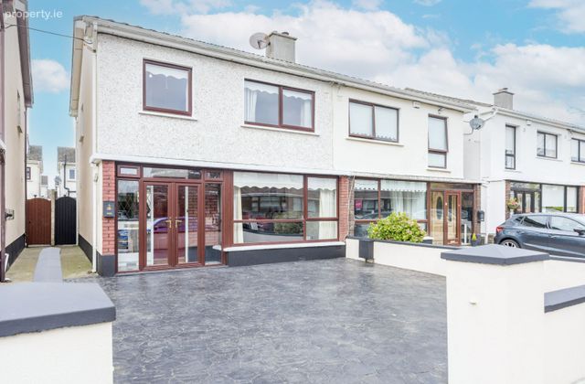 13 Whitethorn Park, Dublin 5, Artane, Dublin 5 - Click to view photos