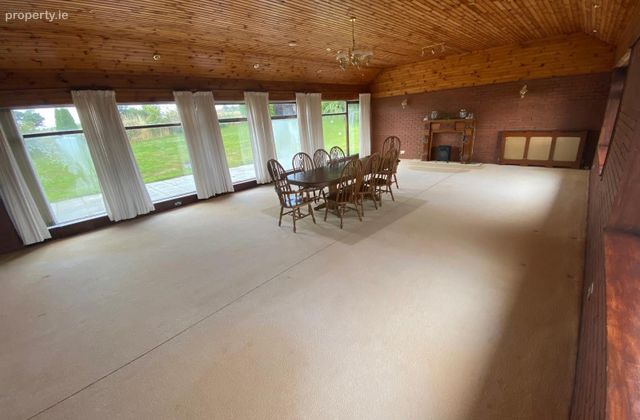 Clogheen Heights, Clogheen, Shanakiel, Co. Cork - Click to view photos