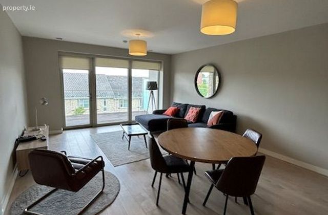 Apartment 35, Capstan Building, Royal Canal Park, Dublin 15 - Click to view photos