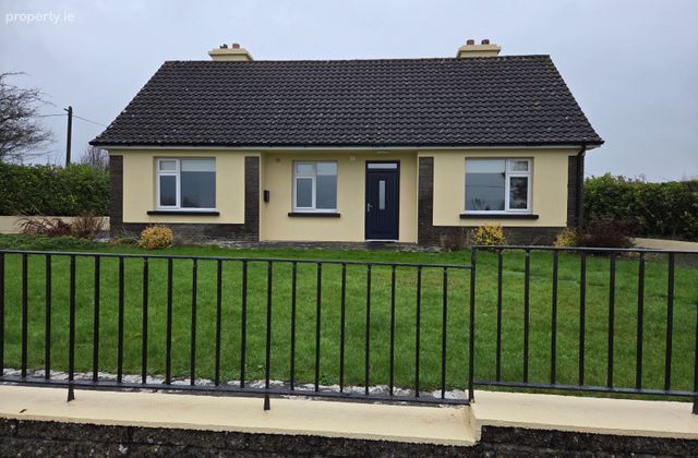Poolboy, Ballinasloe, Ballinasloe, Co. Galway - Click to view photos