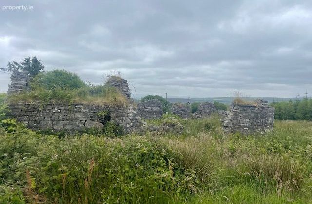 Knockaskeheen, Lisdoonvarna, Lisdoonvarna, Co. Clare - Click to view photos