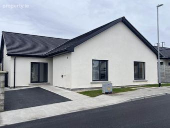 8 Roseville Crescent, Cahir, Co. Tipperary, Cahir, Co. Tipperary - Image 2