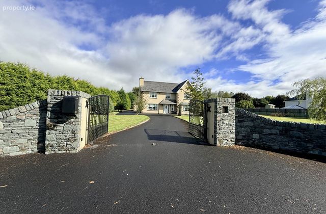 Amber Rise, Coolnagarrahy, Kilcummin, Killarney, Co. Kerry, Kilcummin, Co. Kerry - Click to view photos