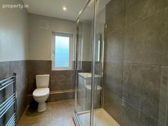 4 Lansdowne Village, Dublin 4, Sandymount, Dublin 4 - Image 3